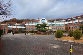 대덕중학교 비산방지필름 시공 현장 사진